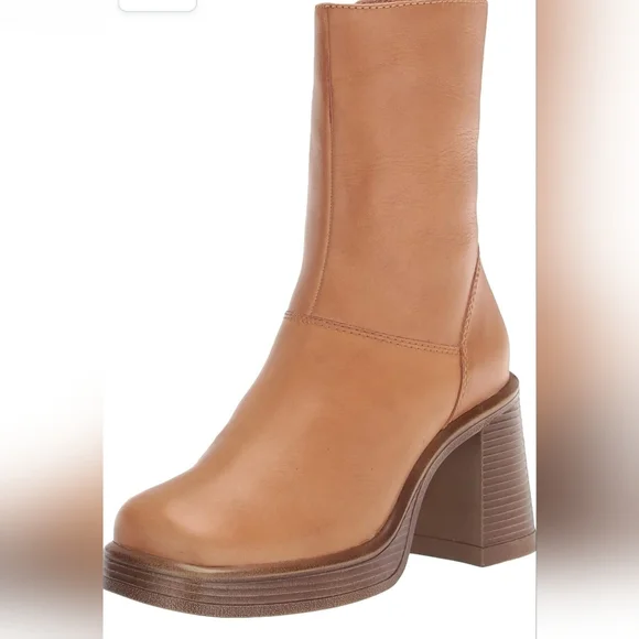 Steve Madden Tan Heeled Boots - Picture 10 of 11